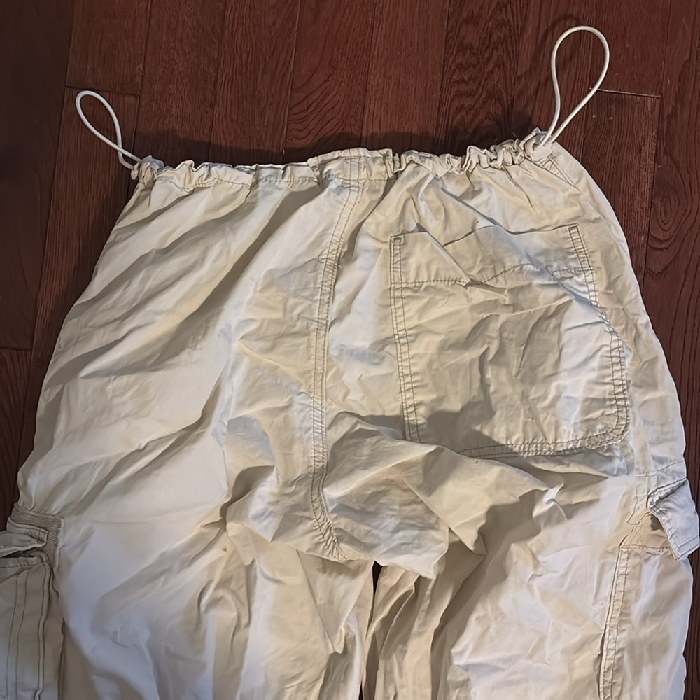 BDG Urban Outfitters  Baggy low rise tech Cargo Pants Women’s Size: Small - Picture 6 of 10